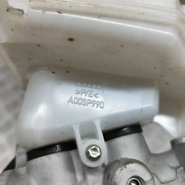 Peugeot 2008 II (2019 - ) 1643581480 Бачок тормозной жидкости — фото 3