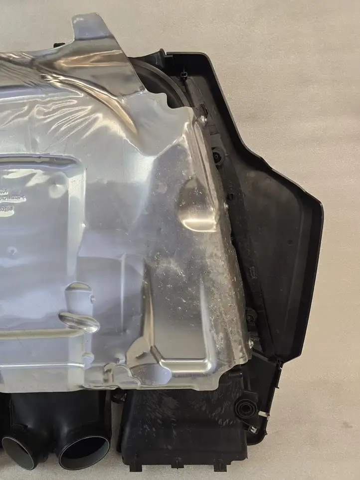 Porsche Cayenne (9Y0 9Y3) (2018 - ) 4M0133835 Крышка двигателя декоративная — фото 2