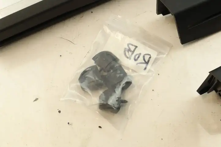 BMW 5 F10 F11 (2009 - 2016) 1778752 Солнцезащитная шторка багажника — фото 4