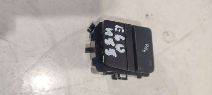 BMW 5 E60 E61 (2004 - 2010)  915907602 Включатель датчиков парковки