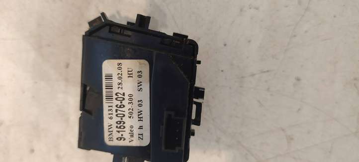 BMW 5 E60 E61 (2004 - 2010)  915907602 Включатель датчиков парковки