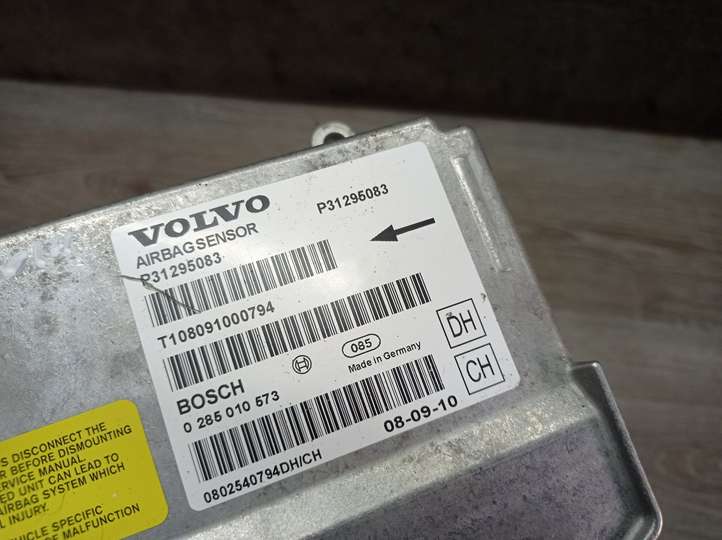 Volvo V70 (2007 - 2013)  0285010573 Блок управления надувных подушек