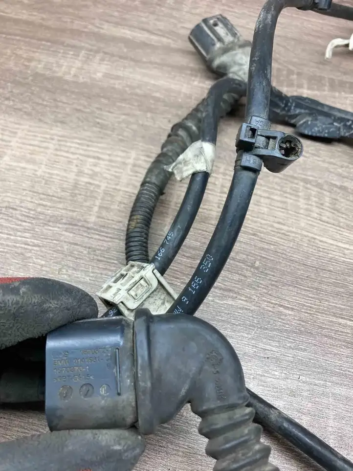 BMW 5 F10 F11 (2009 - 2016) 9277196 Электрические провода ручного тормоза — фото 4
