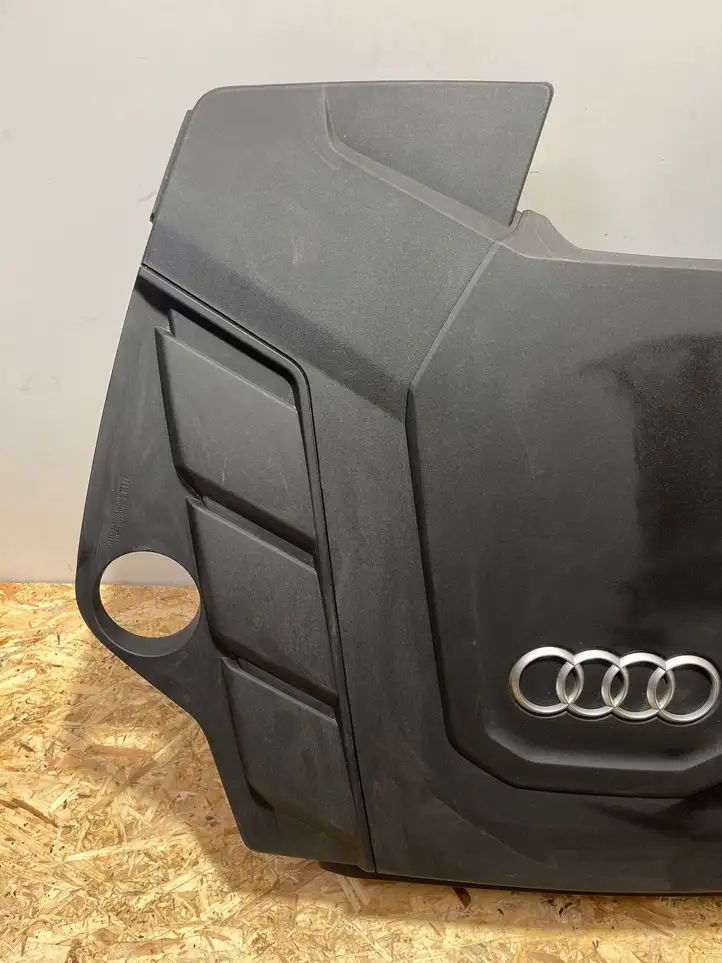 Audi Q8 (2018 - ) 4m0133849t Крышка двигателя декоративная — фото 1