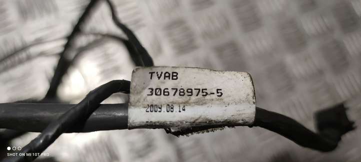 Volvo V70 (2007 - 2013)  30678975 Другой проводник