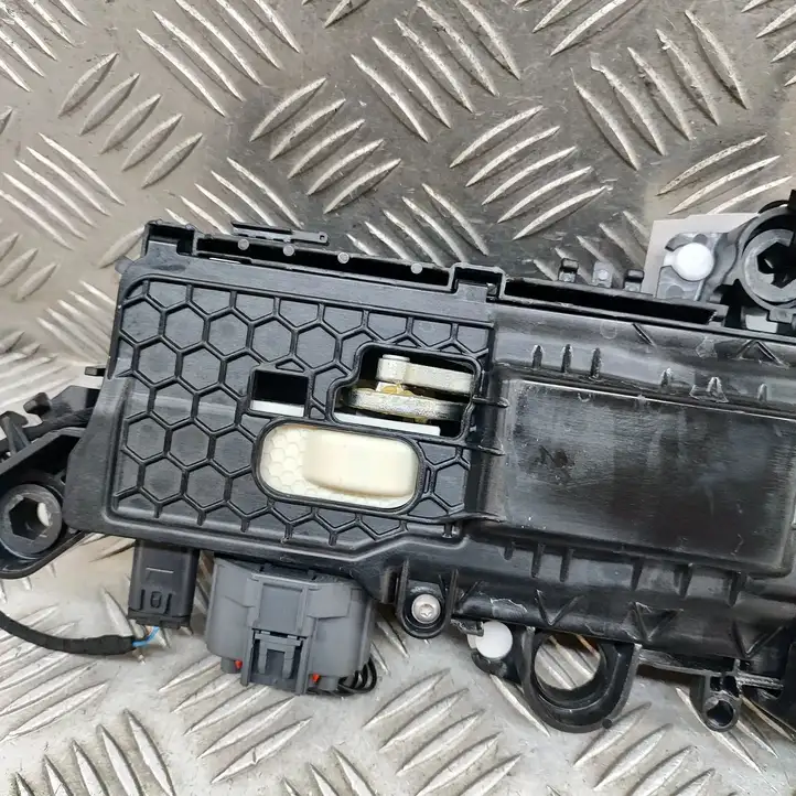 Land Rover (2024 - ) M8E222400AD Наружная ручка двери — фото 6