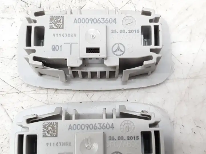 Mercedes-Benz C W205 (2014 - 2021) A0009008806 Передняя подсветка — фото 15