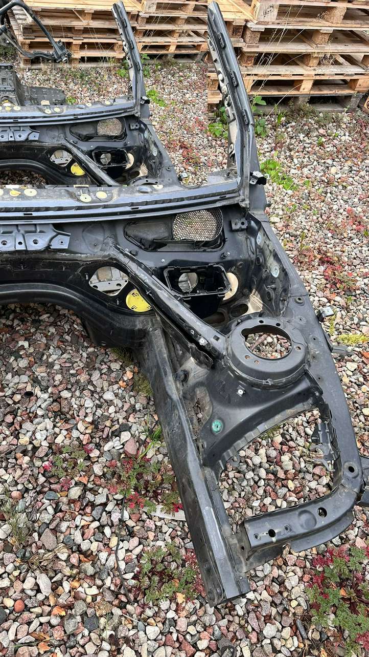 BMW 3 F30 F35 F31 (2012 - 2018)   Передняя четверть
