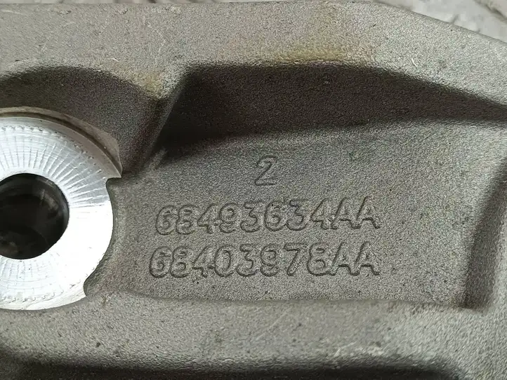 Jeep Grand Wagoneer (2021 - ) 68493634AA Опора заднего дифференциала — фото 4