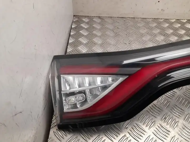 Ford Edge II (2015 - ) FT4B13A565A Задний фонарь в крышке багажника — фото 2
