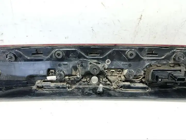 Chrysler Pacifica (2016 - ) 68448145AA Задний фонарь в крышке багажника — фото 11