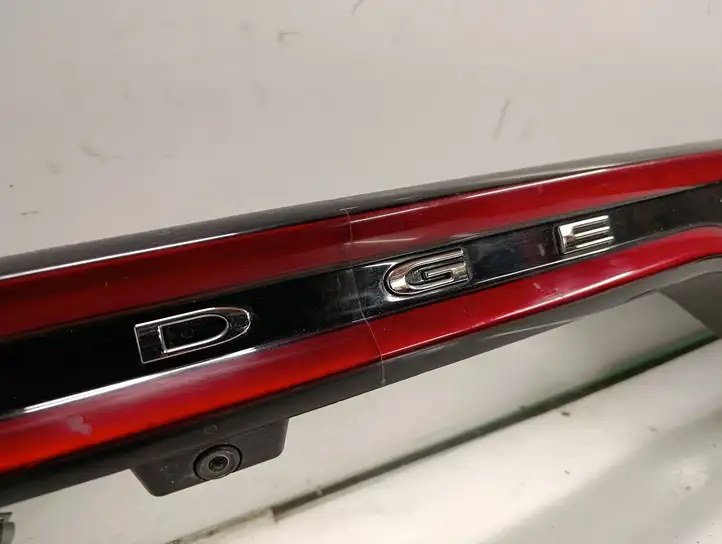 Dodge Durango (2013 - ) 68156575AE Задний фонарь в крышке багажника — фото 4