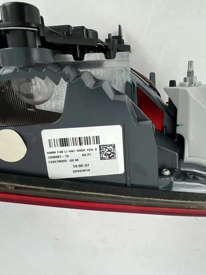 BMW X1 F48 F49 (2015 - 2022) 7488545 Комплект задних фонарей — фото 2