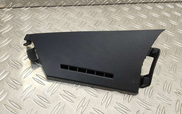 Toyota Prius+ (ZVW40) (2011 - 2018)  6222547010 Воздушная решётка окна