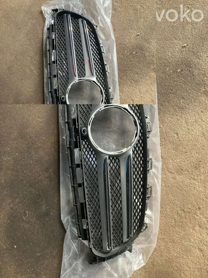 Mercedes-Benz E W213 (2016 - )  A2138880123 Передняя решётка