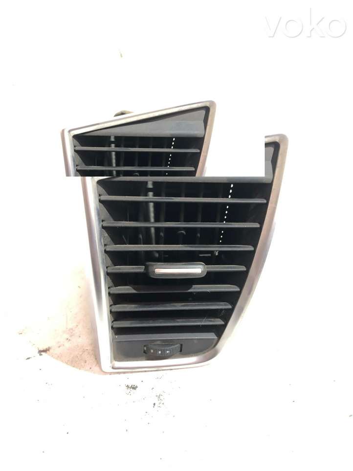 Audi Q5 (2008 - 2012)  8R2820902C Боковая воздушный дефлектор
