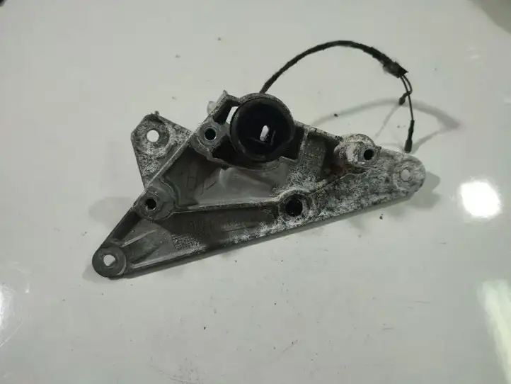 BMW 3 E90 E91 (2005 - 2012) F0143102 Кронштейн двигателя — фото 1