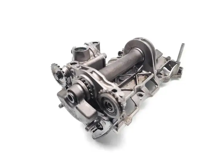 Volkswagen Polo V 6R (2009 - 2015) 03P103127C Балансир масляного насоса — фото 2