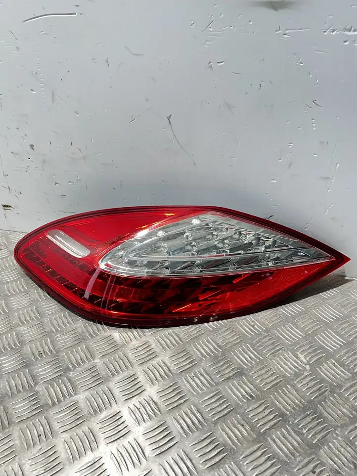 Porsche Panamera (970) (2009 - 2013) 97063141603 Задний фонарь в кузове — фото 1