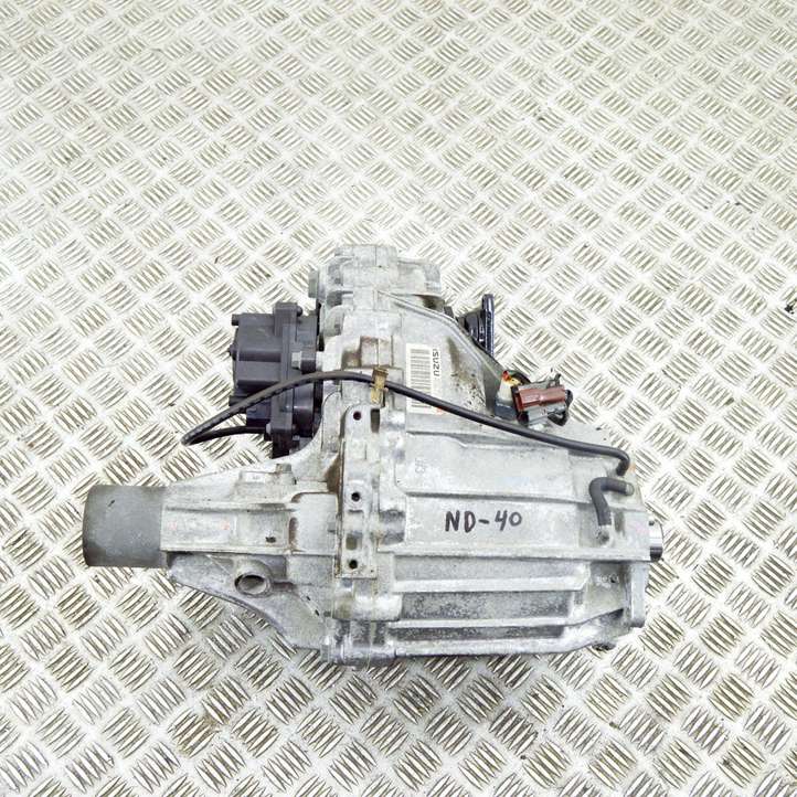 Isuzu D-Max (2012 - 2019)  8983318600 Редуктор коробки передач (раздатка)