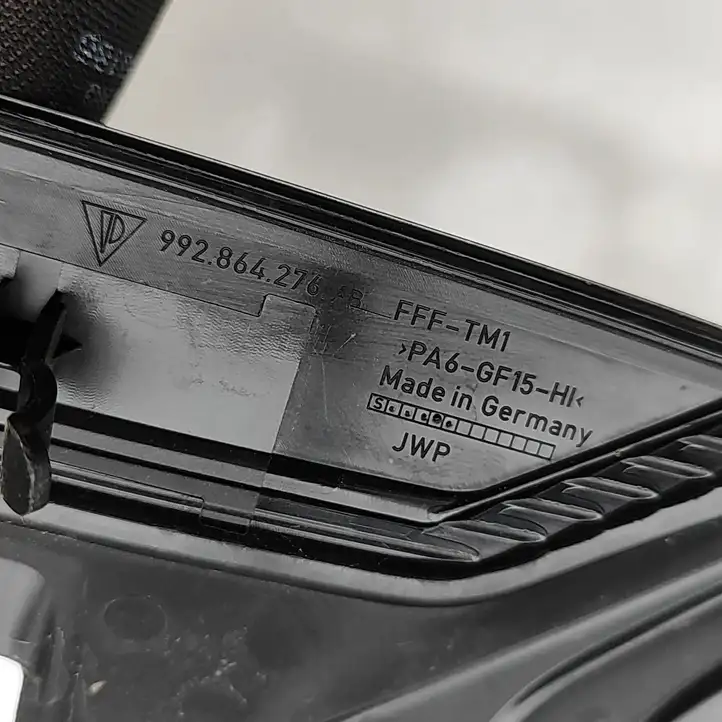 Porsche 911 992 (2019 - ) 992864276BA Крышка двигателя декоративная — фото 5