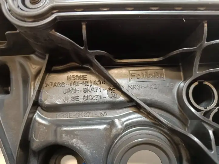 Ford Mustang VII (2023 - ) PR3Z6582B Крышка двигателя декоративная — фото 6