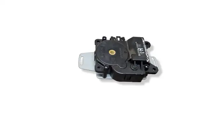 Mitsubishi Grandis (2003 - 2012) 0637007321 Двигатель задвижки потока воздуха — фото 2
