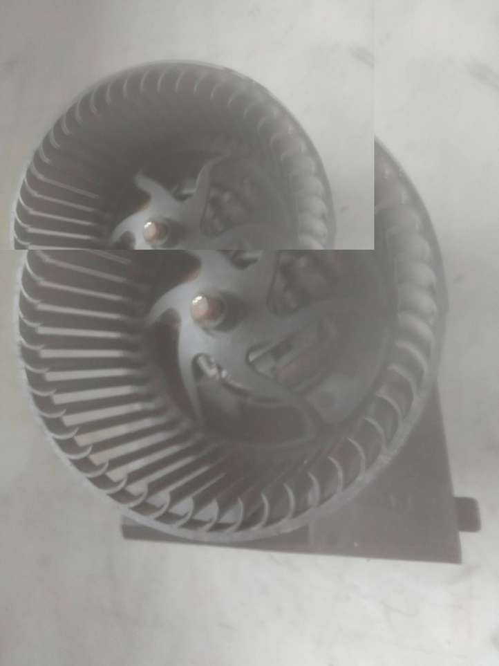 Audi TT (1998 - 2003)  1J2819021B Вентилятор печки