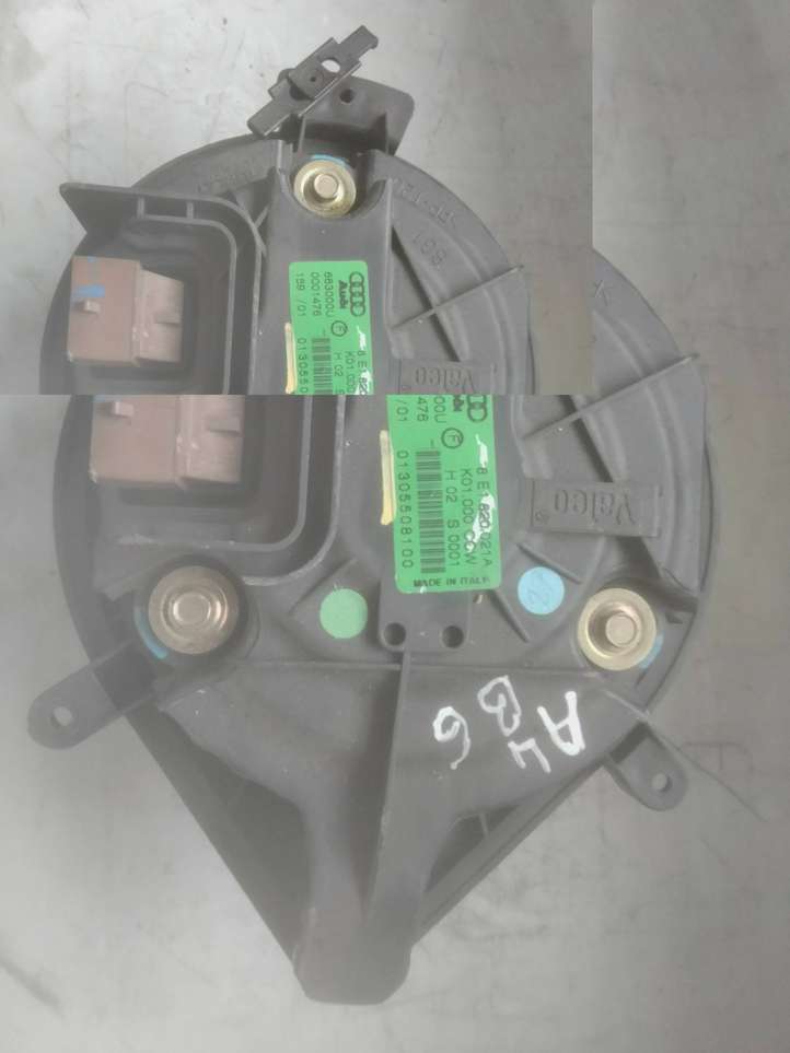 Audi A4 (2000 - 2006)  8E1820021A Вентилятор печки
