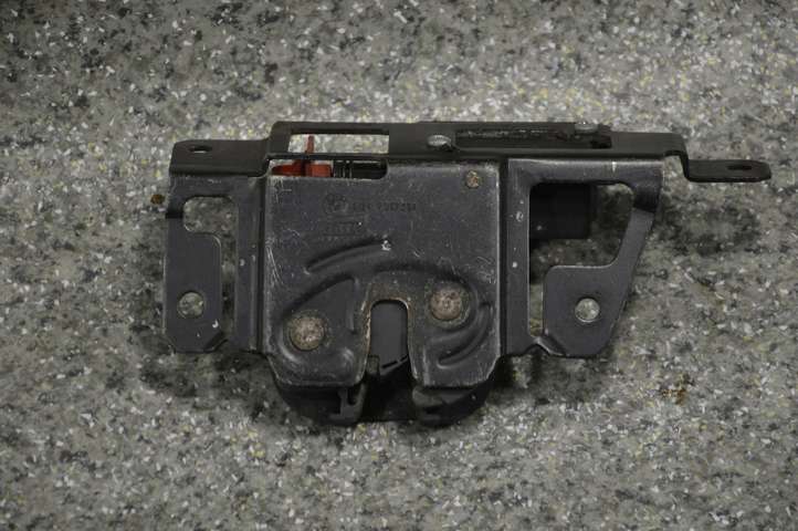 BMW 3 E46 (1998 - 2005)  51247057364 Замок задней крышки