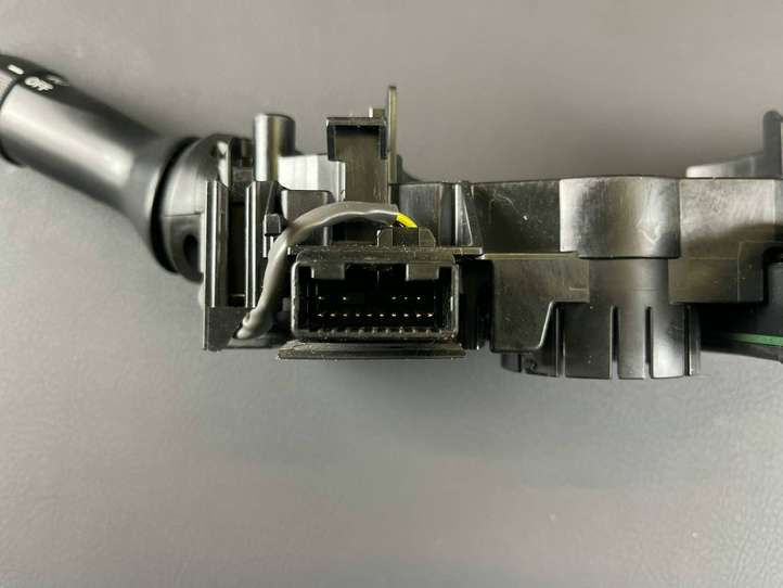 Lexus GS 300 350 430 450h (2007 - 2011)   Ручка поворотов/ фонарей