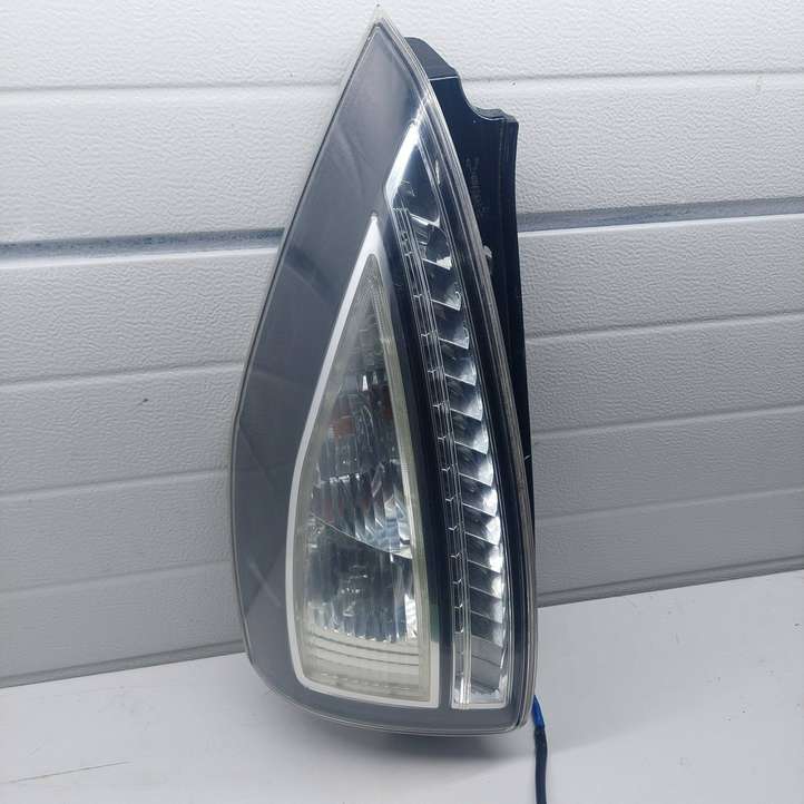 Mazda 5 (2005 - 2010)  A051671 Задний фонарь в кузове