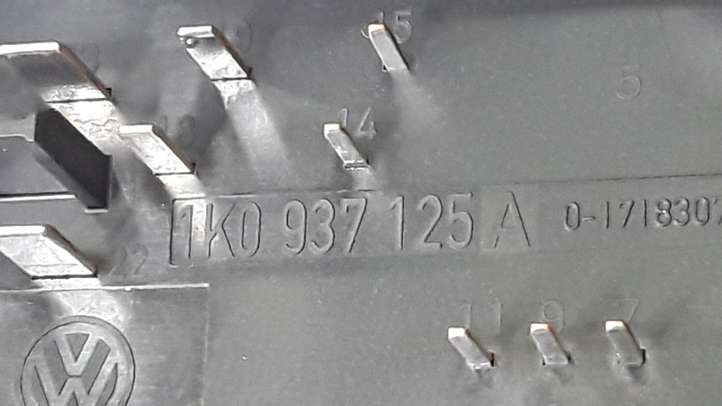 Audi A3/S3 8P (2004 - 2008)  1K0937125A Блок предохранителей