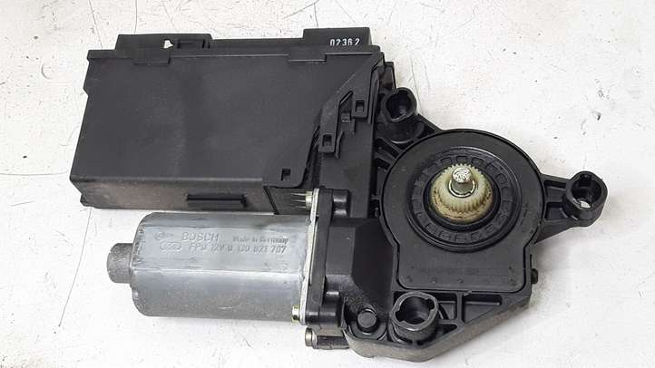 Audi A4 (2000 - 2006)  8E0959801A Механизм подъема окон задней двери