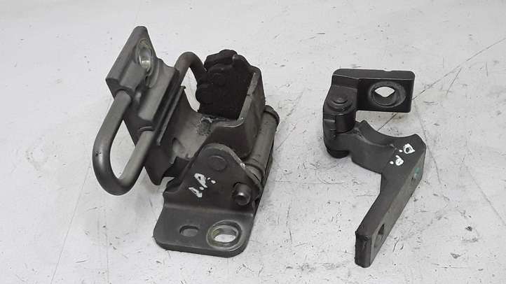 Seat Altea (2004 - 2009)  5P0831412 Комплект петель передней двери