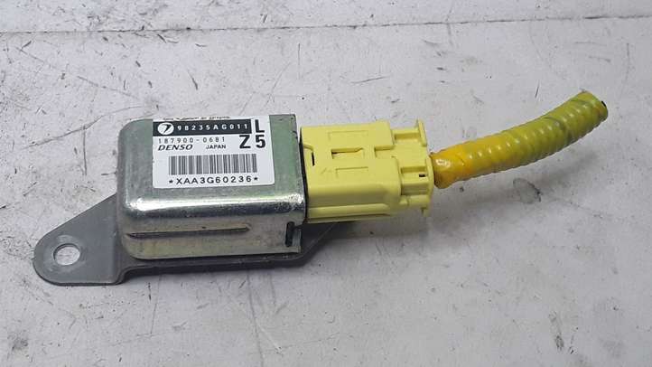 Subaru Legacy (2003 - 2009)  98235AG011 Датчик удара надувных подушек
