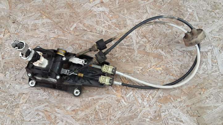 Opel Astra (2004 - 2009)  055351706 Механизм переключения передач (кулиса) (в салоне)