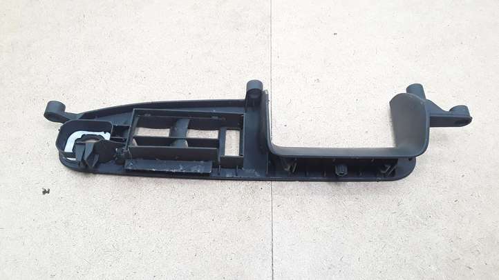 Audi A4 (2000 - 2006)  8E1867171 Внутренняя ручка