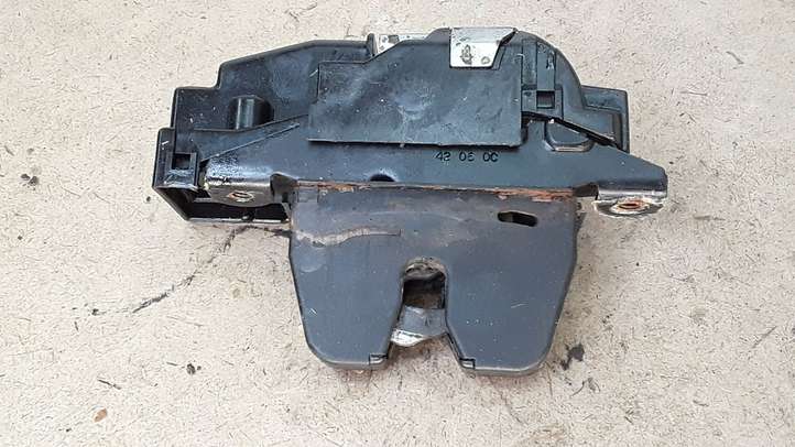 Citroen C4 Picasso (2006 - 2013)  9660403980 Замок задней крышки