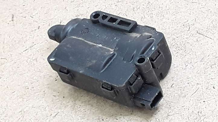 Opel Zafira (1999 - 2003)  13118786 Привод замка задней двери