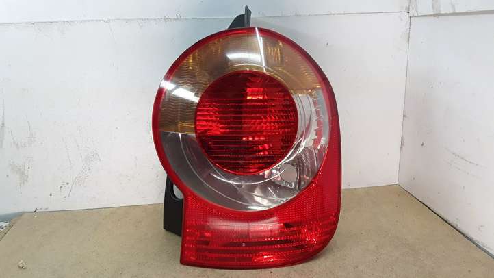Renault Modus (2004 - 2007)  8200212204 Задний фонарь в кузове