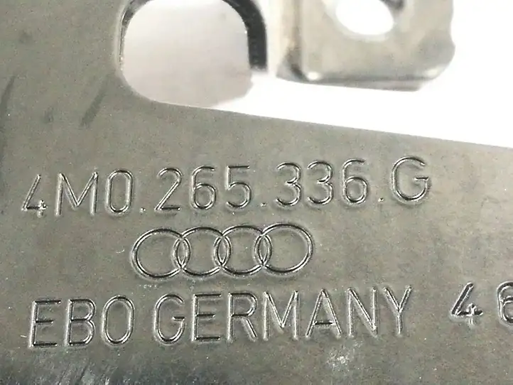 Audi Q7 4M (2015 - ) 4M0265336G Кронштейн Webasto — фото 2