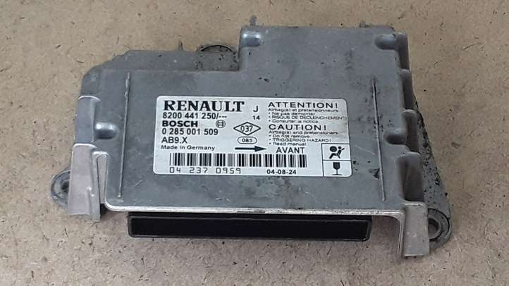 Renault Modus (2004 - 2007)  8200441250 Блок управления надувных подушек