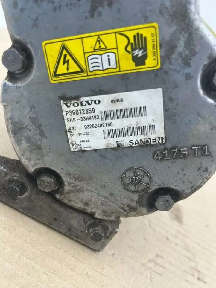 Volvo V60 (2013 - 2018) P36012859 Компрессор (насос) кондиционера воздуха — фото 3