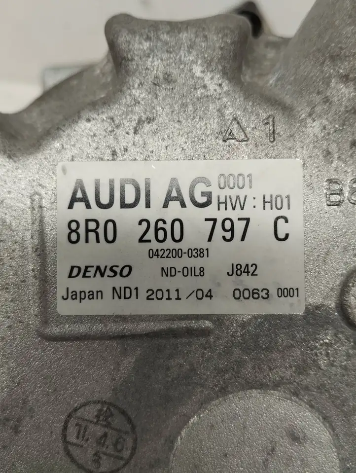 Audi Q5 SQ5 (2012 - 2017) 8R0260797C Компрессор (насос) кондиционера воздуха — фото 2