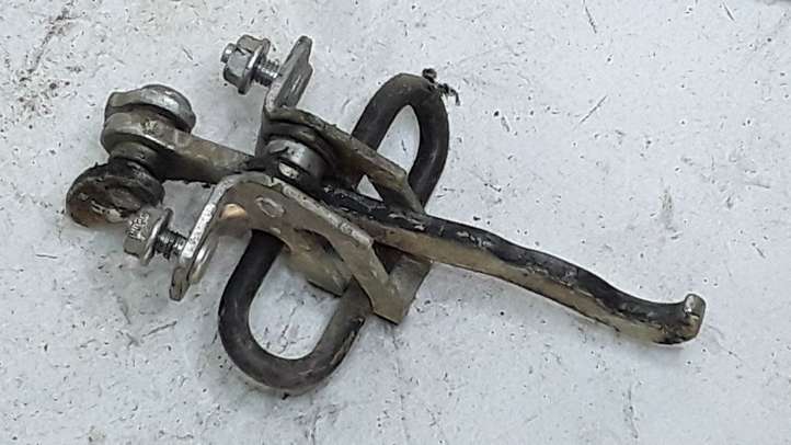 Opel Signum (2002 - 2008)   Ограничитель открывания задней двери