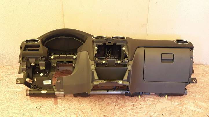 Ford Focus (2005 - 2008)  4M51A045G00B Панель