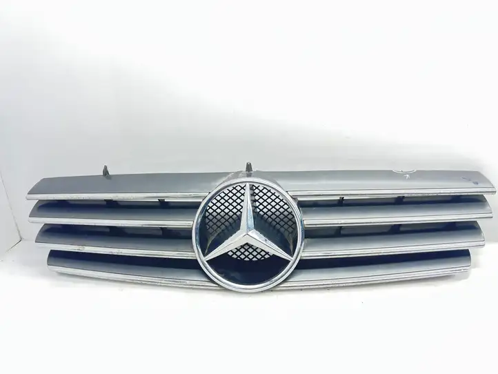 Mercedes-Benz CL C215 (2000 - 2006) A2158880123 Передняя решетка — фото 1