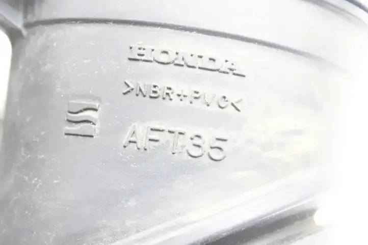 Honda CR-V (2009 - 2012) AFT35 Трубка подачи воздуха — фото 3