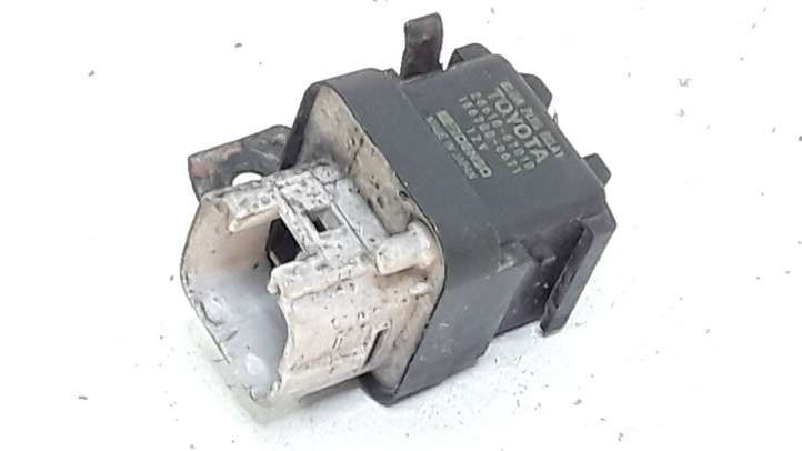 Toyota Avensis Verso (2001 - 2004)  2861067010 Реле подогрева свеч